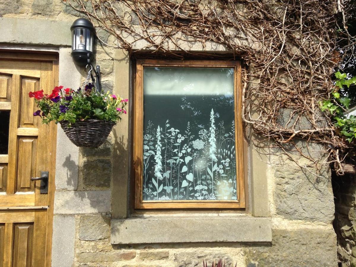 Bijou Cottage In Bronte Country With Wood-Burning Stove & Hot Tub Spa Haworth Esterno foto