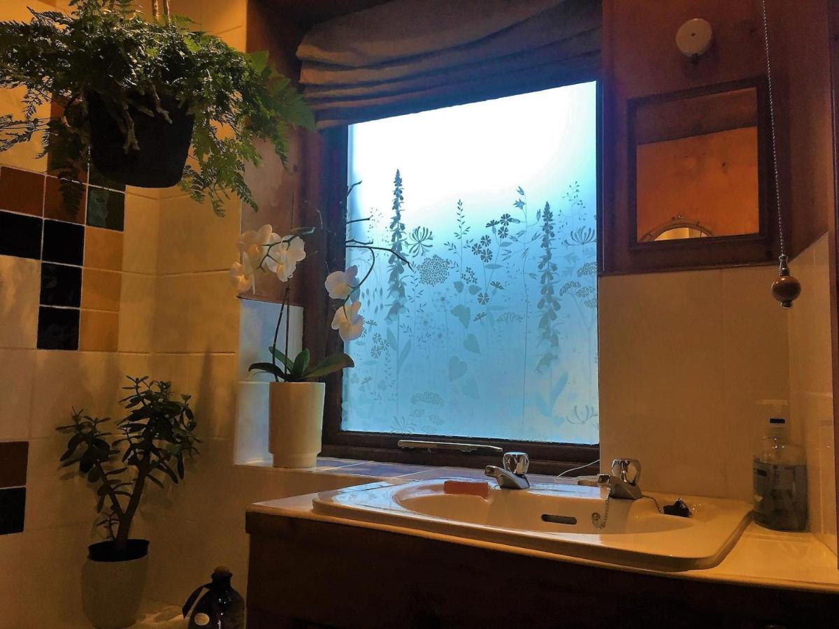 Bijou Cottage In Bronte Country With Wood-Burning Stove & Hot Tub Spa Haworth Esterno foto